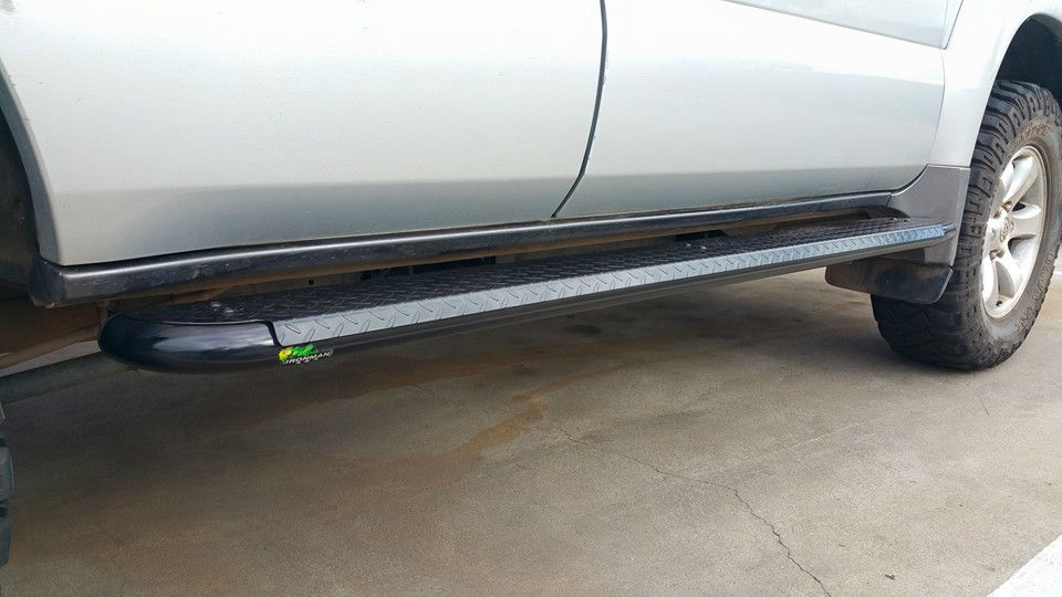 Steel Side Steps Ironman 4X4