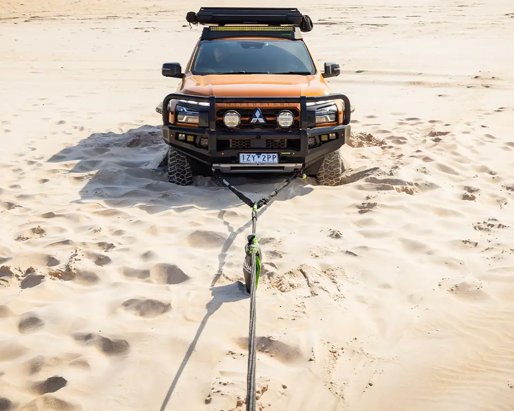 Ironman 4x4 using bridle rope equilising strap