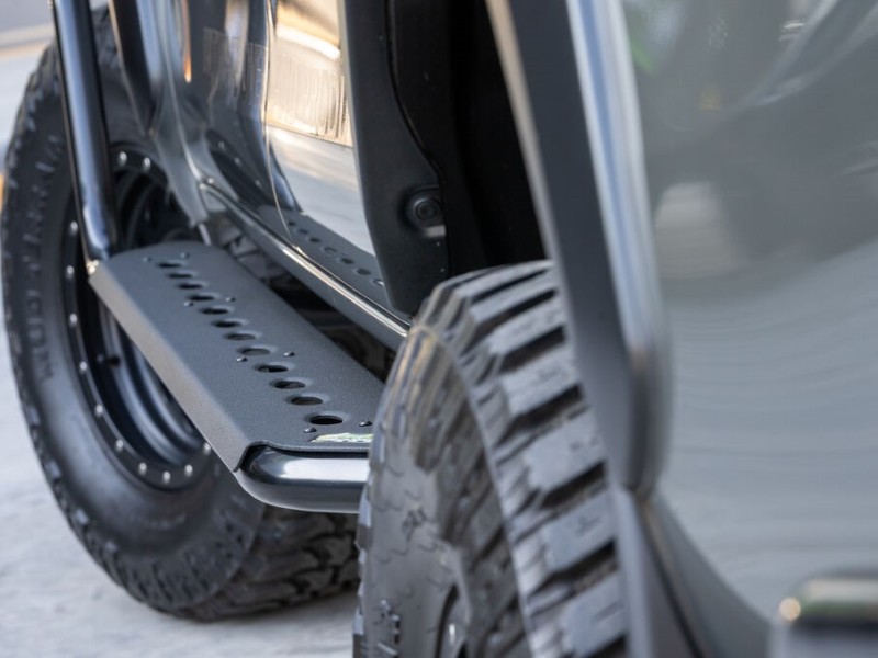 Steel Side Steps & Rails | Ironman 4X4